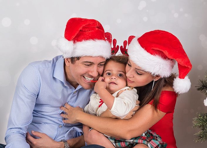 2017 Christmas Mini Sessions in Miami using Photography Professional Studio