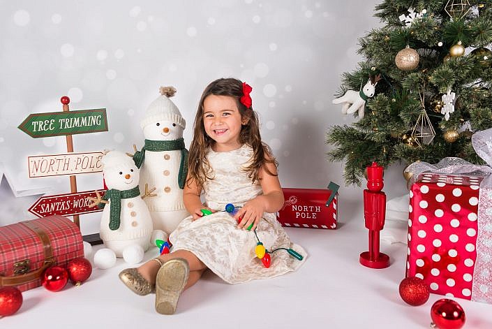 2017 Christmas Mini Sessions in Miami using Photography Professional Studio